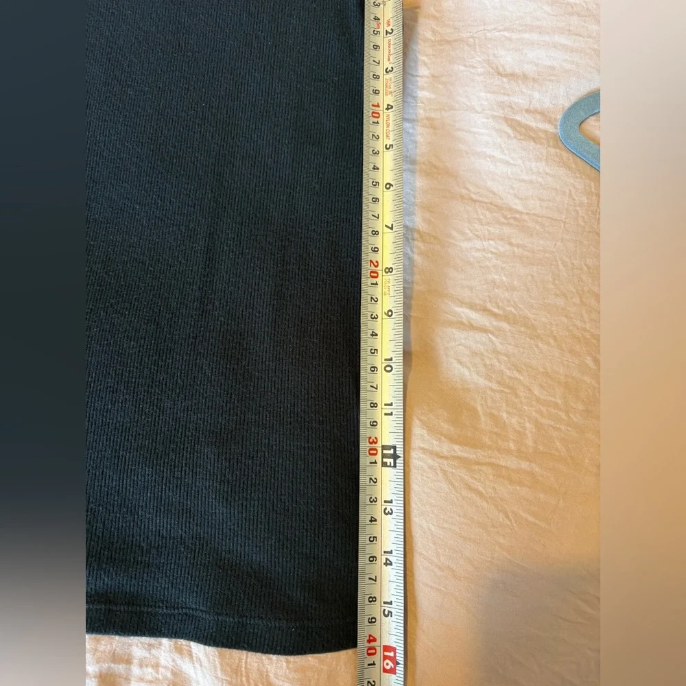 7 For All Mankind Black Ribbed Racerback Tank Top - Picture 3 of 6